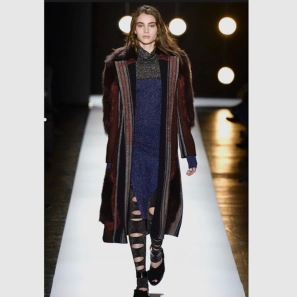 New* BCBGMAXAZRIA Runway Jaegar Fur Coat Burgundy/Black/Grey Size XS-S $4498.00 - Picture 5 of 10
